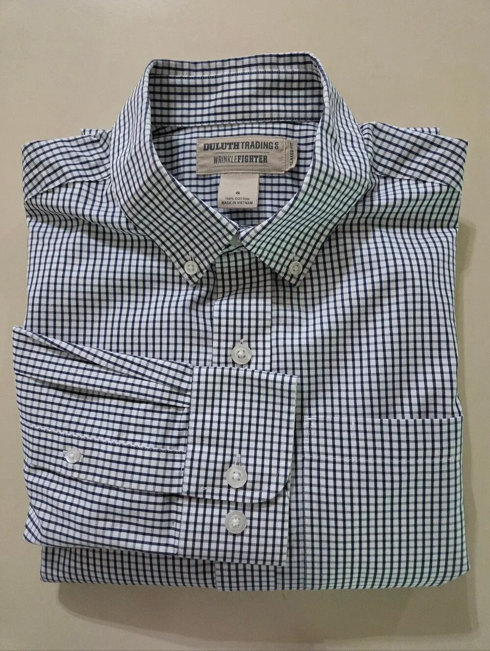 Duluth Trading Co. Men's Gray Check Wrinklefighter Relaxed Fit Long Sleeve Shirt